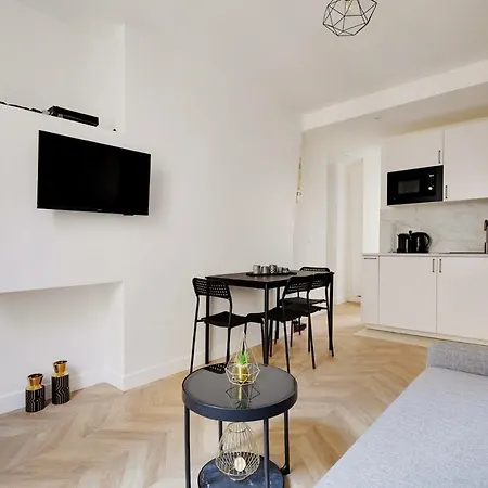 Daumesnil - Cosy, Modern In Bercy Διαμέρισμα